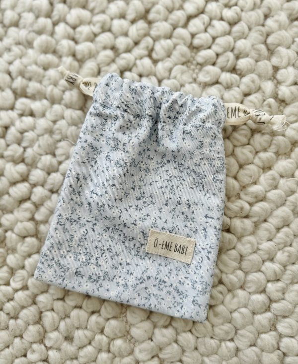 Bolsa Mini Fruncida Flor Nati Azul