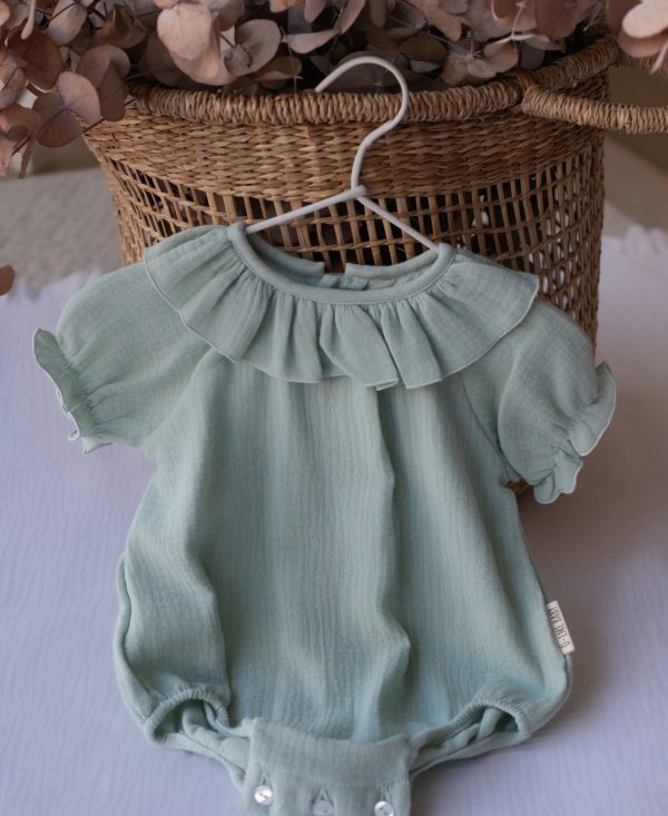 PELELE BAMBULA MINT CUELLO VOLANTE MANGA CORTA